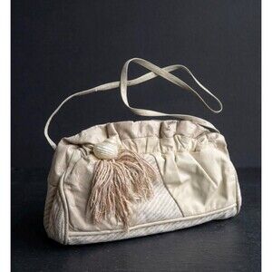 Vtg Cynthia Matthews Cream Leather Patchwork Shoulder Bag Clutch Shell Tassel